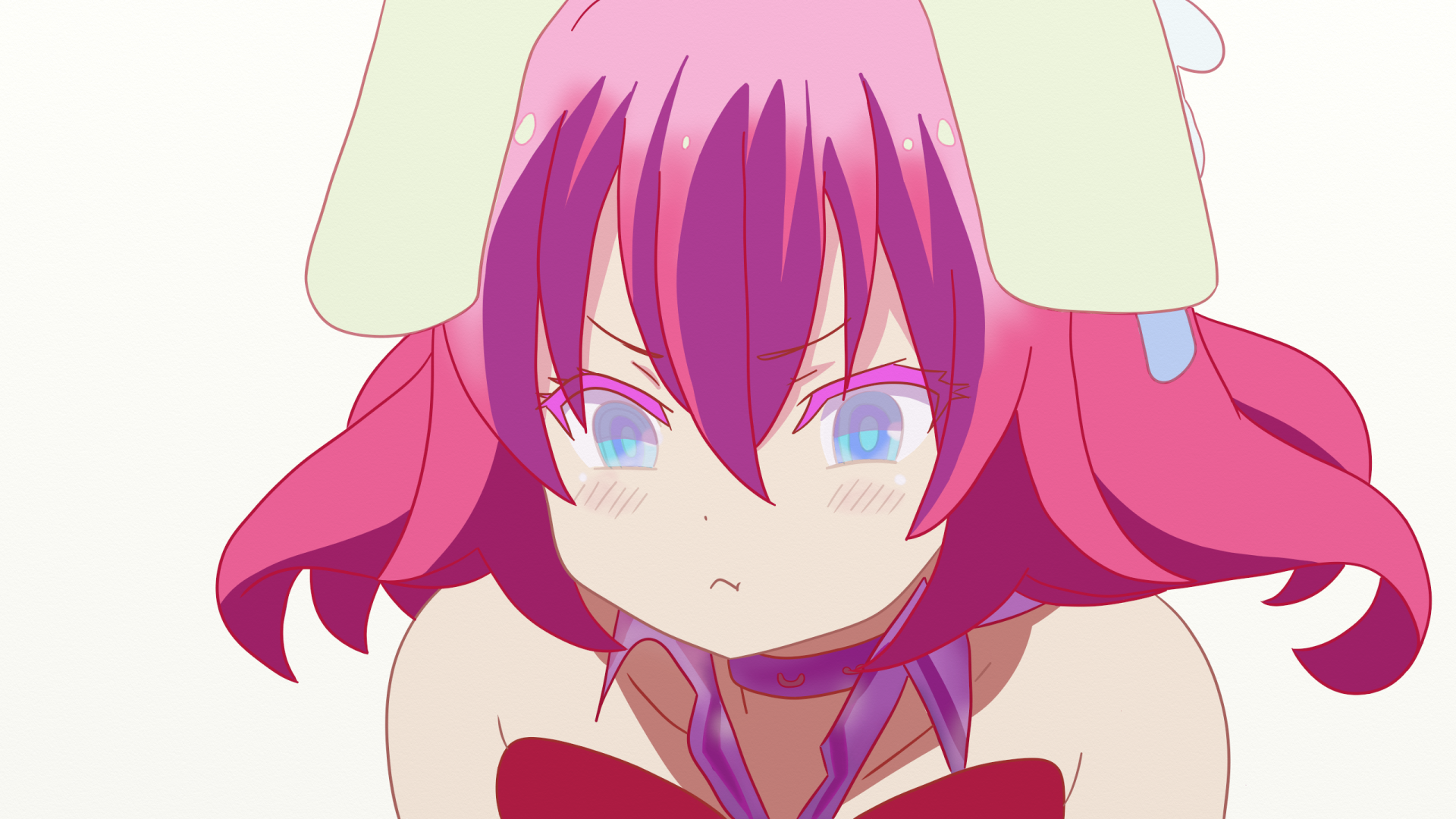Stephanie Dola from No Game No Life, close-up pouting with pink hair and blue eyes on a soft pale background — 2K Quad HD anime PC desktop wallpaper.