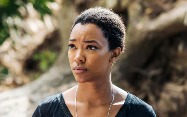 Sonequa Martin-Green Sasha Williams TV Show The Walking Dead HD Desktop Wallpaper | Background Image