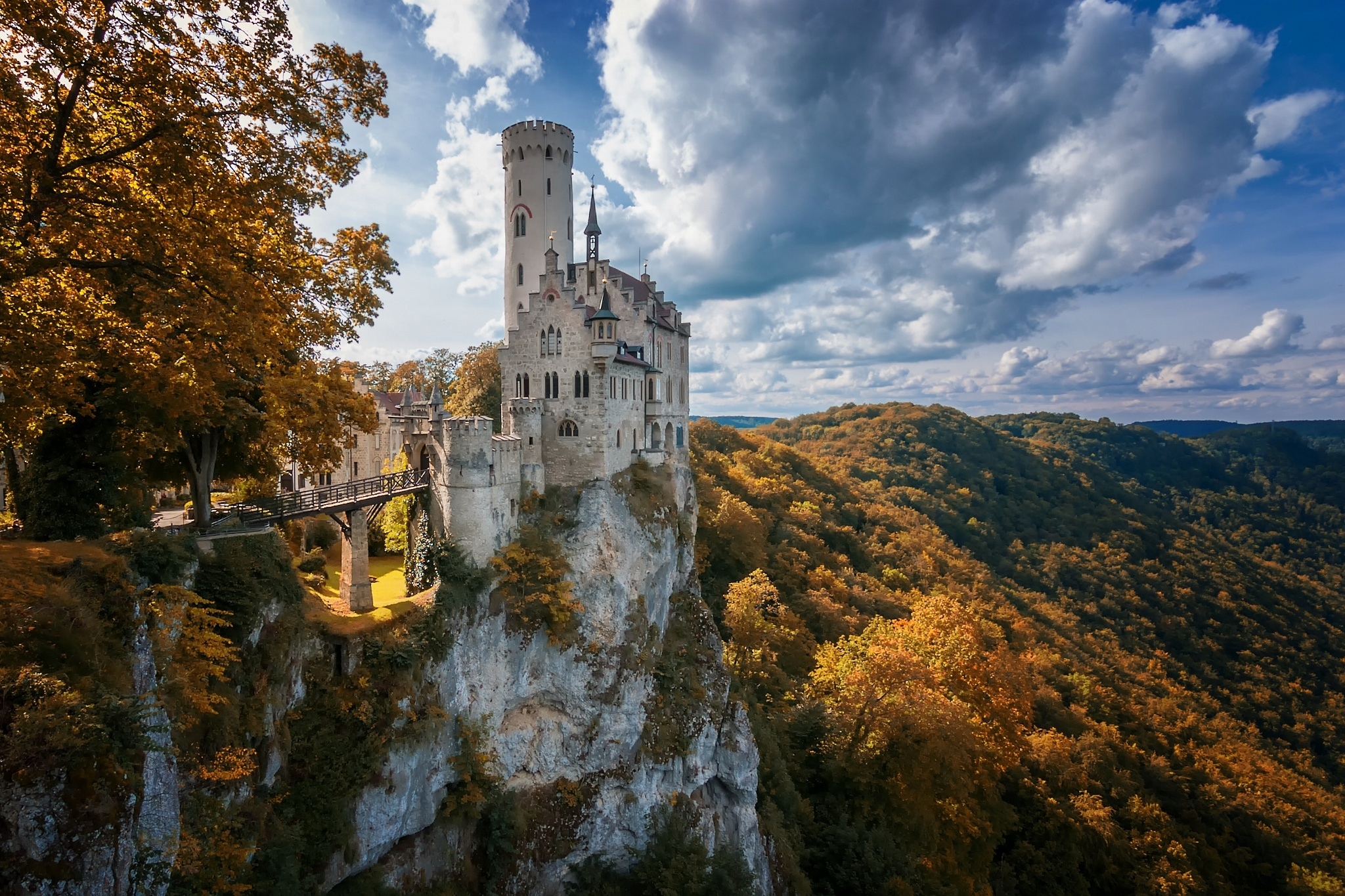 Man Made Lichtenstein Castle (Württemberg) HD Wallpaper | Background Image
