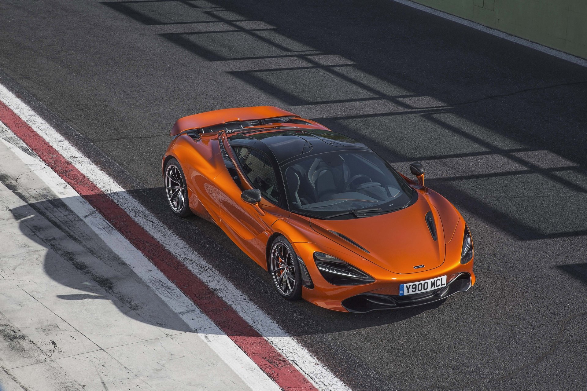 Mclaren 720s orange