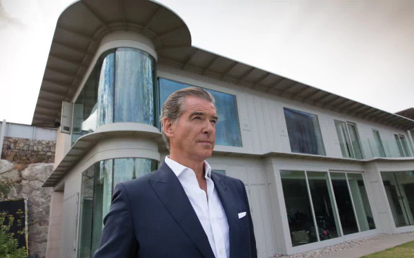 Pierce Brosnan It (Movie) movie I.T. HD Desktop Wallpaper | Background Image