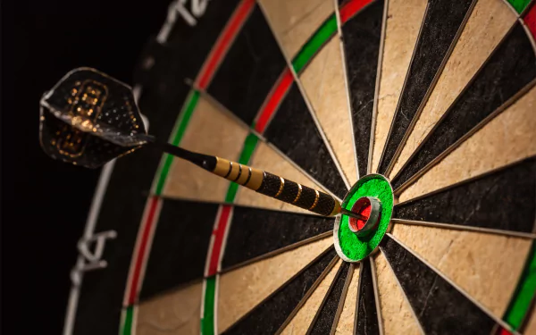 close-up man made darts HD Desktop Wallpaper | Background Image
