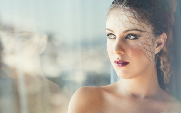 Women Artistic Model Face Gaze Reflection Brunette Lipstick HD Wallpaper | Background Image