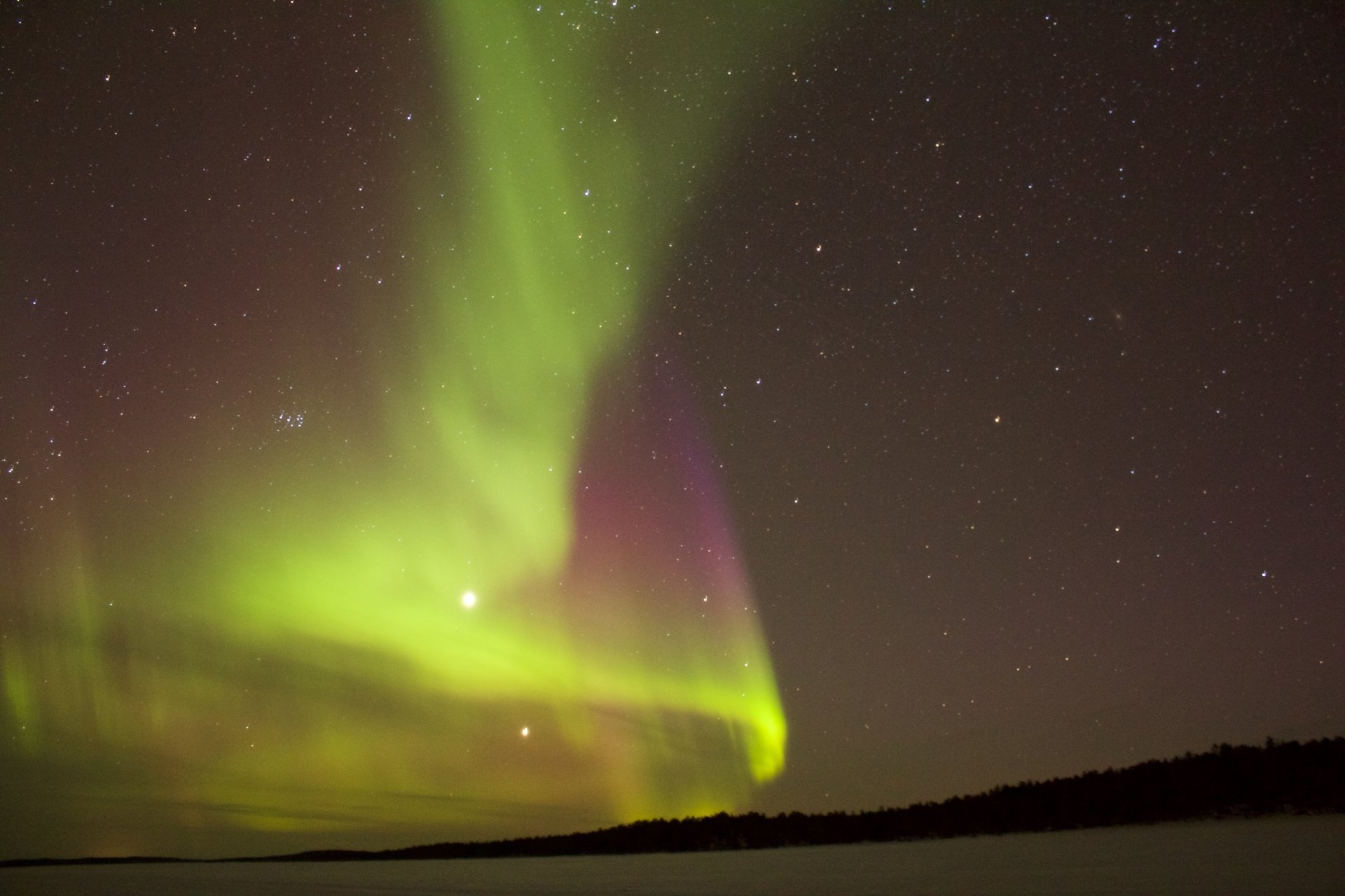 Download Star Sky Light Night Nature Aurora Borealis 4k Ultra HD Wallpaper