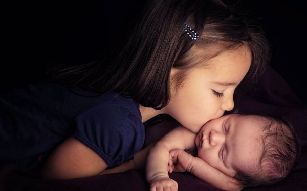 Photography Child Little Girl Baby Love Kiss Cute HD Wallpaper | Background Image