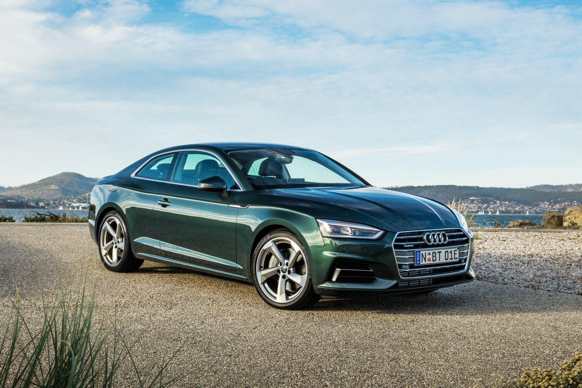 Download Green Car Car Audi Vehicle Audi A5 4k Ultra Hd Wallpaper