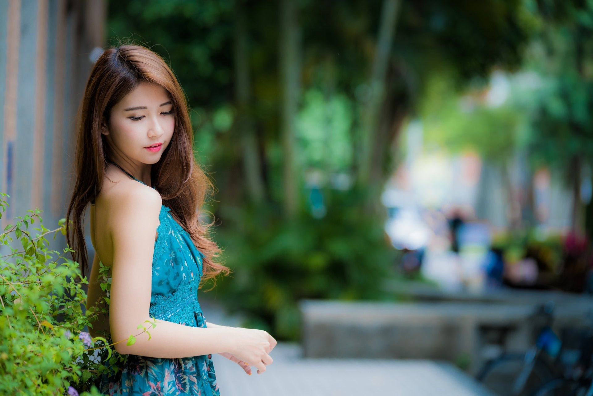 Download Blue Dress Depth Of Field Lipstick Brunette Model Woman Asian Hd Wallpaper By Luke Luo 2676