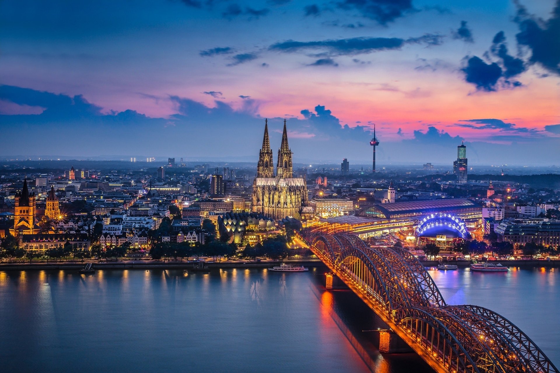 Download Hohenzollern Bridge Building Cityscape Bridge Light Cologne