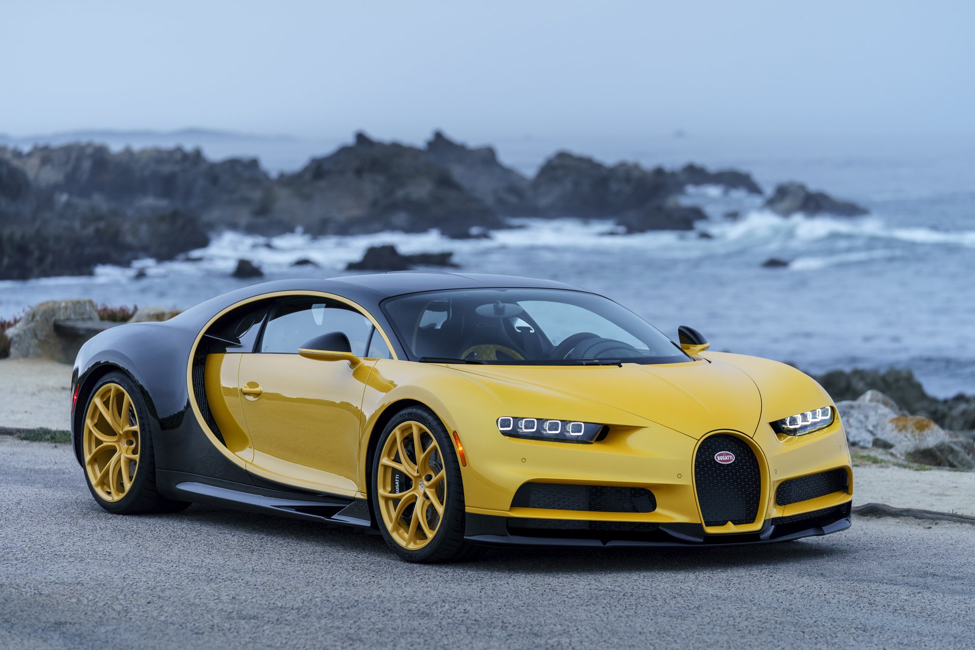download-car-yellow-car-supercar-bugatti-vehicle-bugatti-chiron-4k