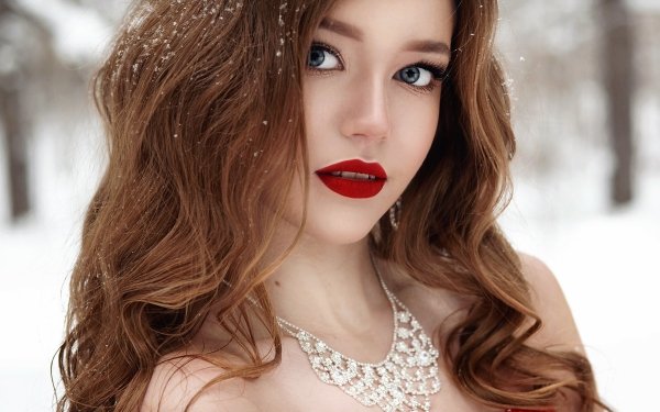 Women Model Winter Diamond Necklace Snow Lipstick Blue Eyes Brunette Face HD Wallpaper | Background Image