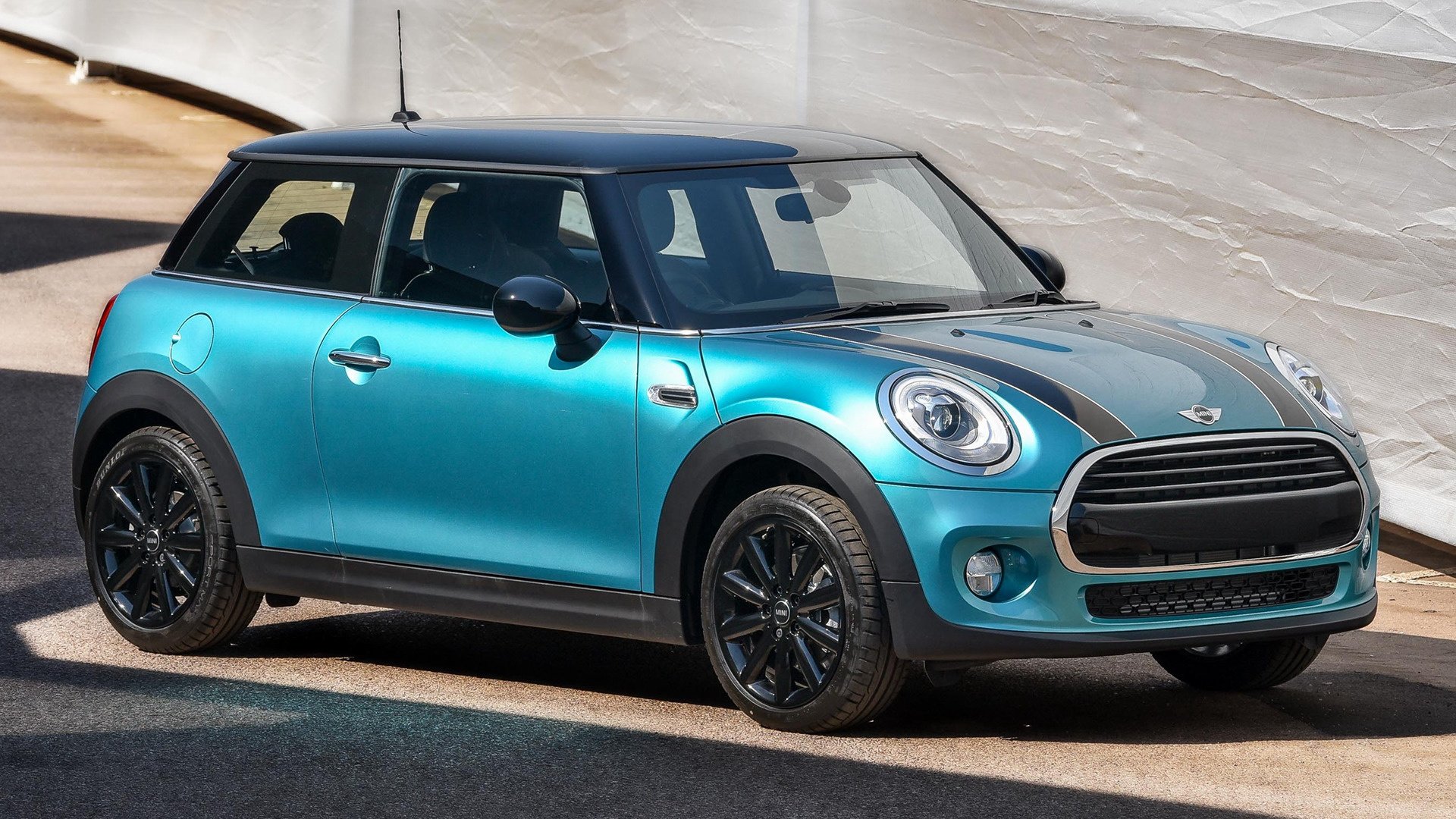 Download Vehicle Mini Cooper HD Wallpaper