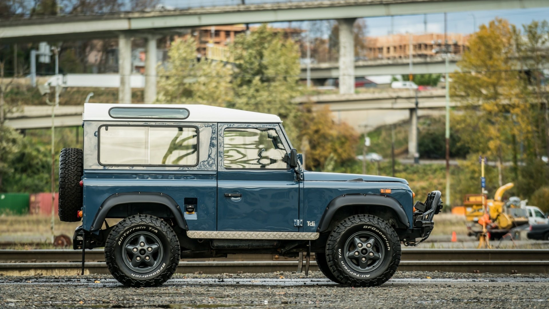 Land rover defender 1990