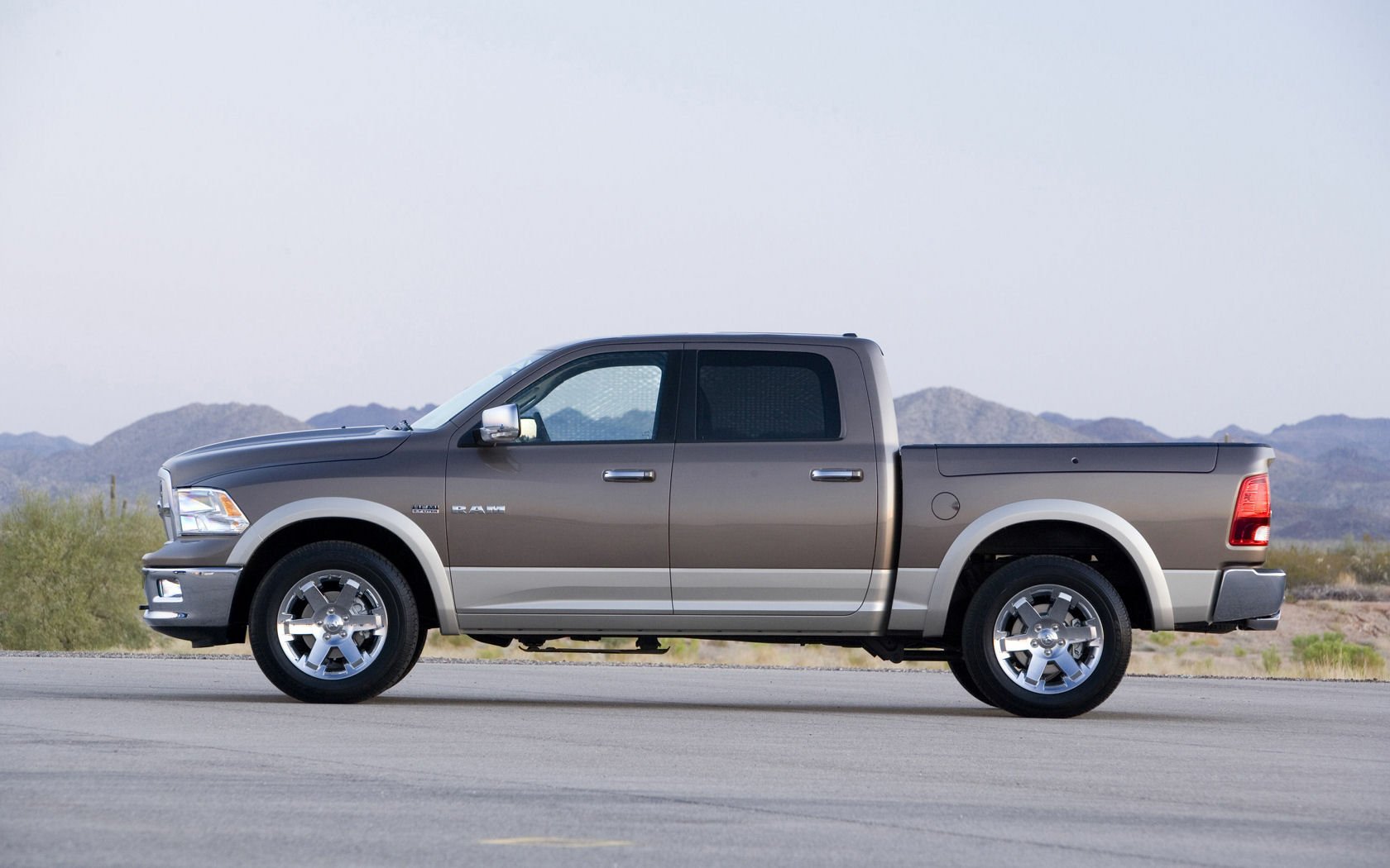 Download Vehicle Dodge Ram 1500 Wallpaper