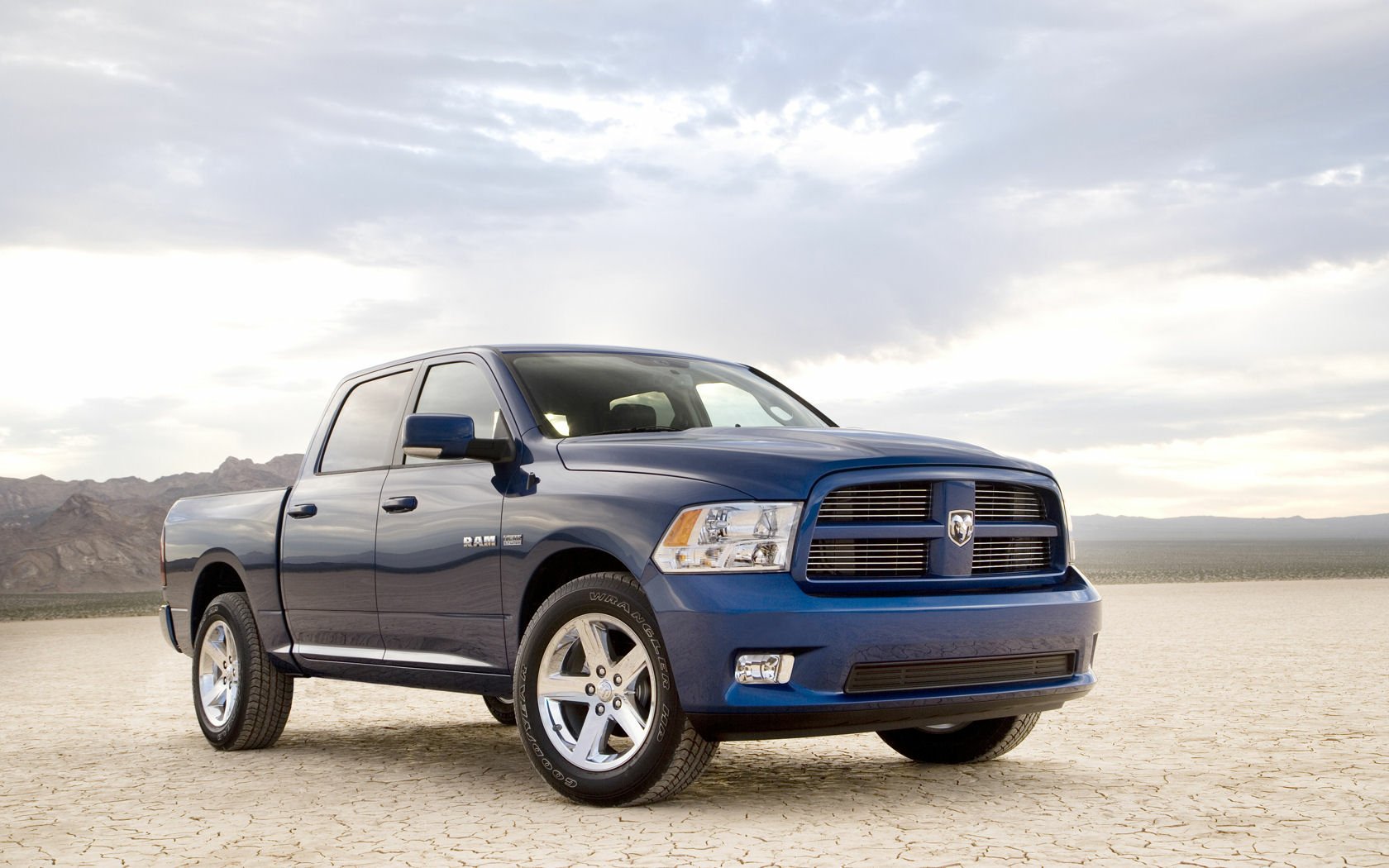 Download Vehicle Dodge Ram 1500 Wallpaper