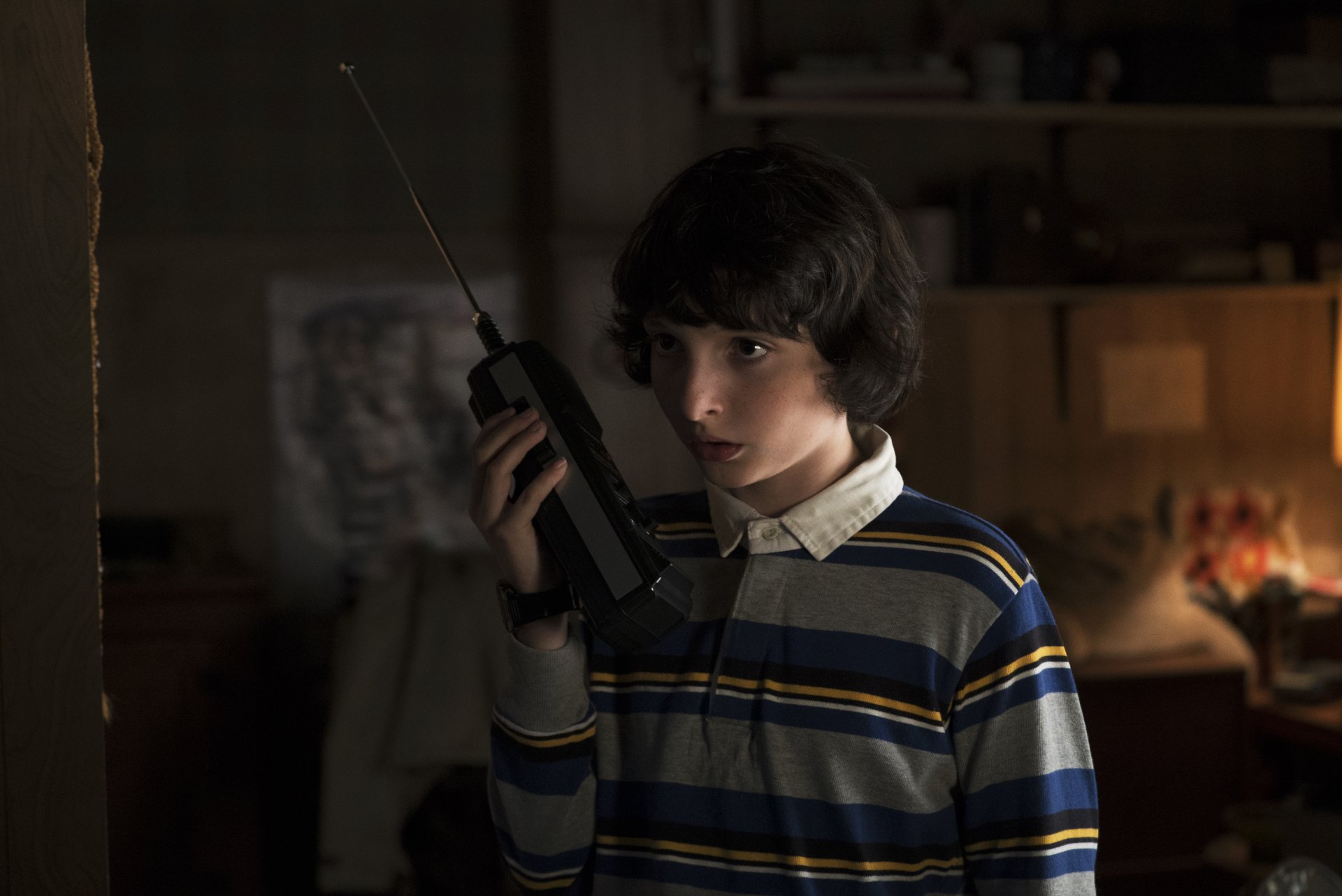 Download Mike Wheeler Finn Wolfhard Tv Show Stranger Things Hd Wallpaper