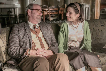 Sally Hawkins Richard Jenkins movie The Shape of Water HD Desktop Wallpaper | Background Image