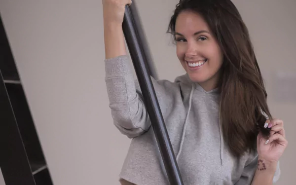 woman Meg Turney HD Desktop Wallpaper | Background Image