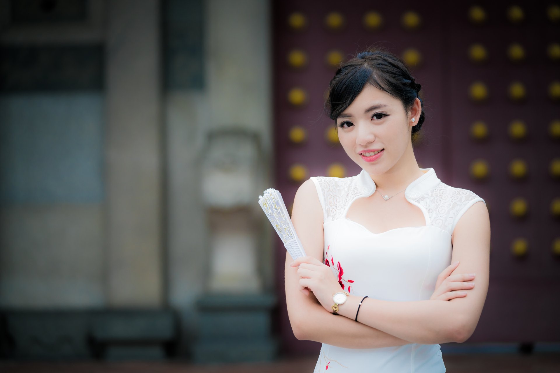 Download Traditional Costume Brown Eyes Smile Brunette Depth Of Field