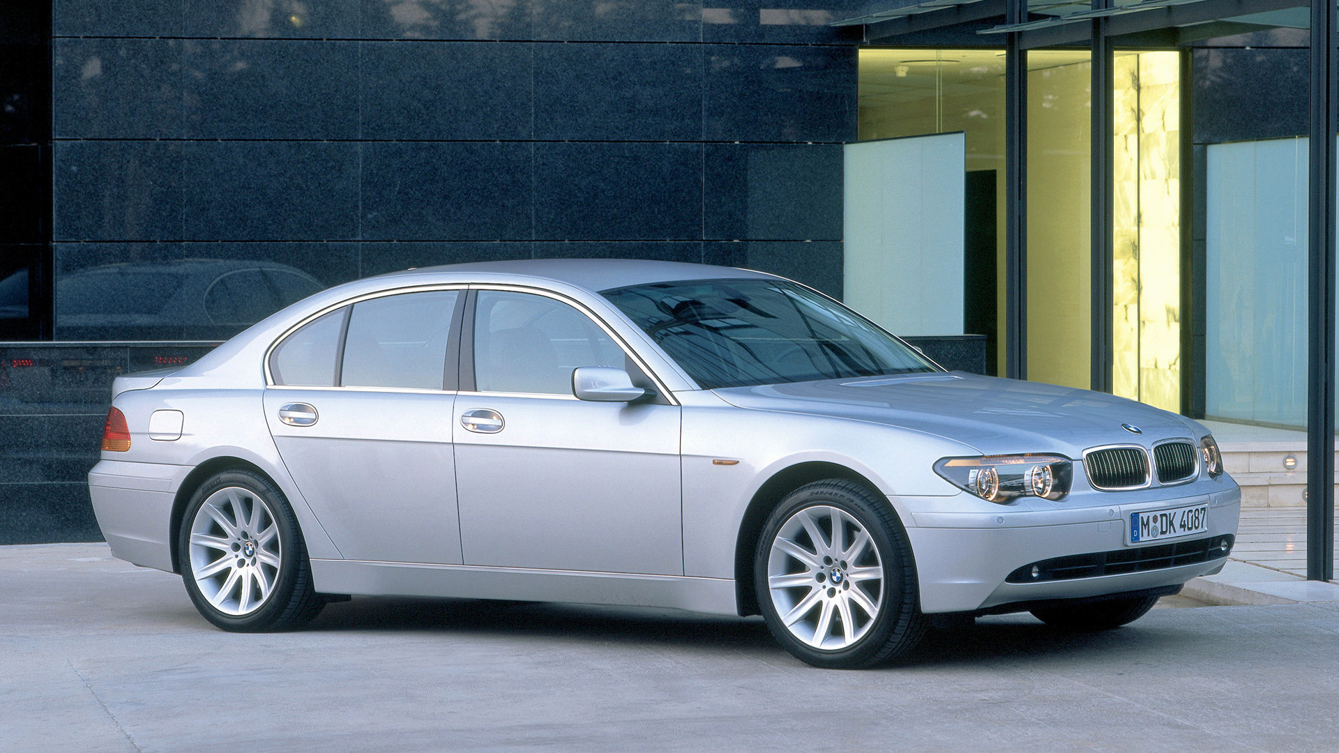 Vehicles BMW 7 Series HD Wallpaper | Background Image