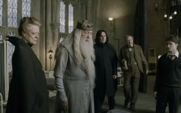 HD desktop wallpaper from the movie Harry Potter and the Half-Blood Prince: Albus Dumbledore, Severus Snape, Horace Slughorn and Harry Potter standing in Hogwarts' Great Hall.