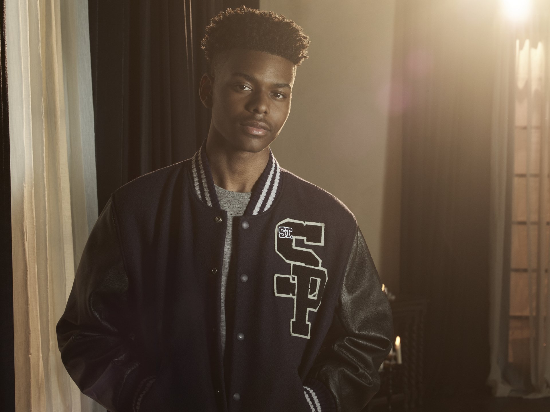 Download Aubrey Joseph TV Show Cloak & Dagger HD Wallpaper