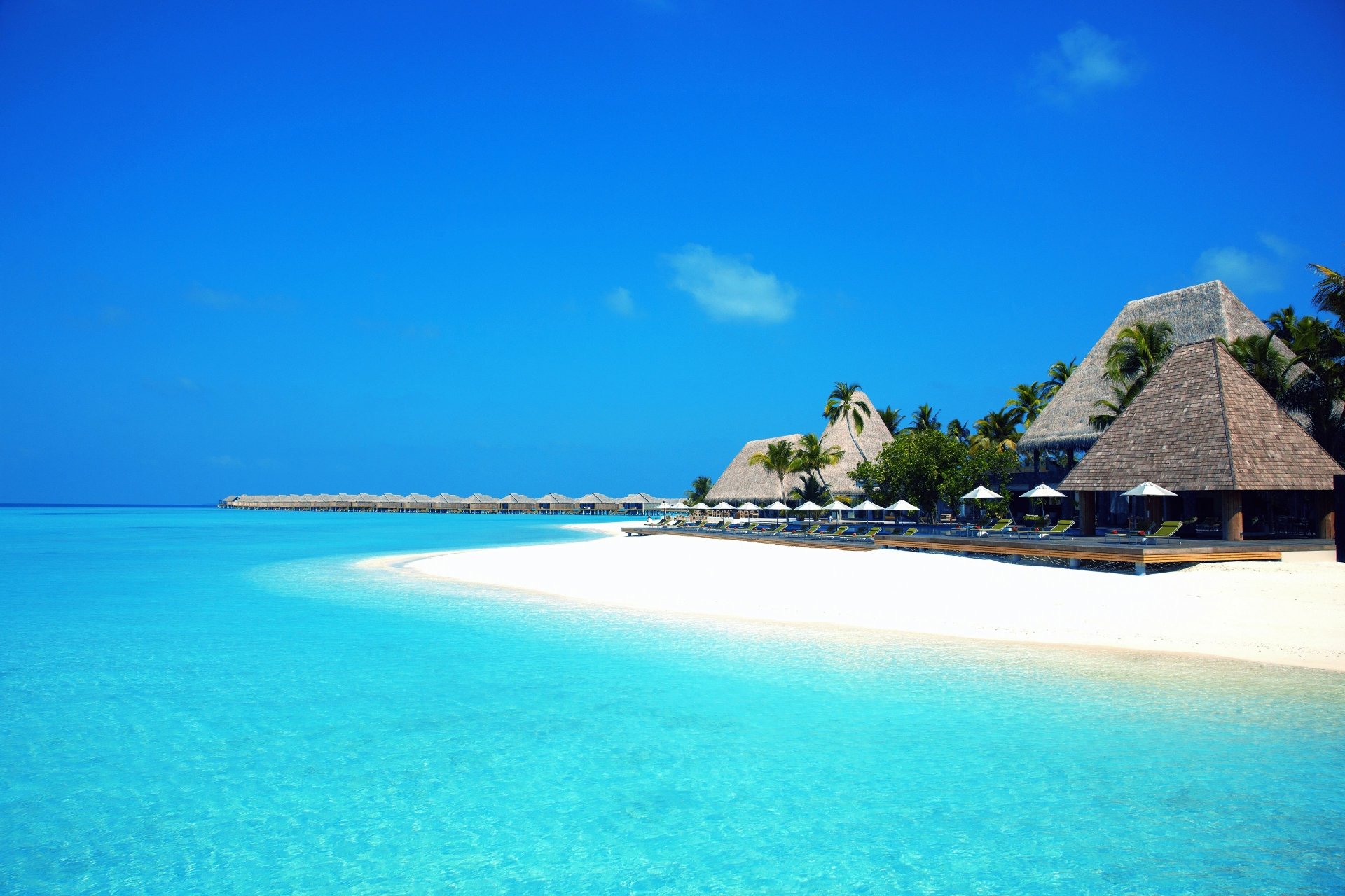 Tropical Paradise Maldives Resort 4K Ultra HD Wallpaper 3840x2560 