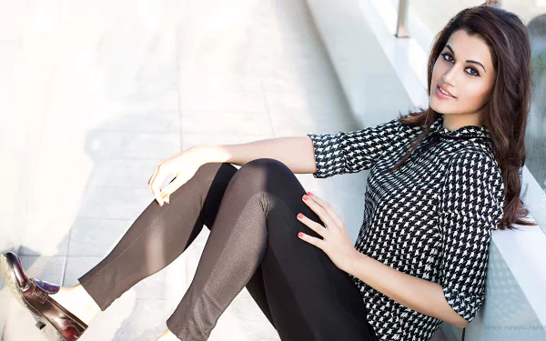 Celebrity Tapsee pannu HD Desktop Wallpaper | Background Image