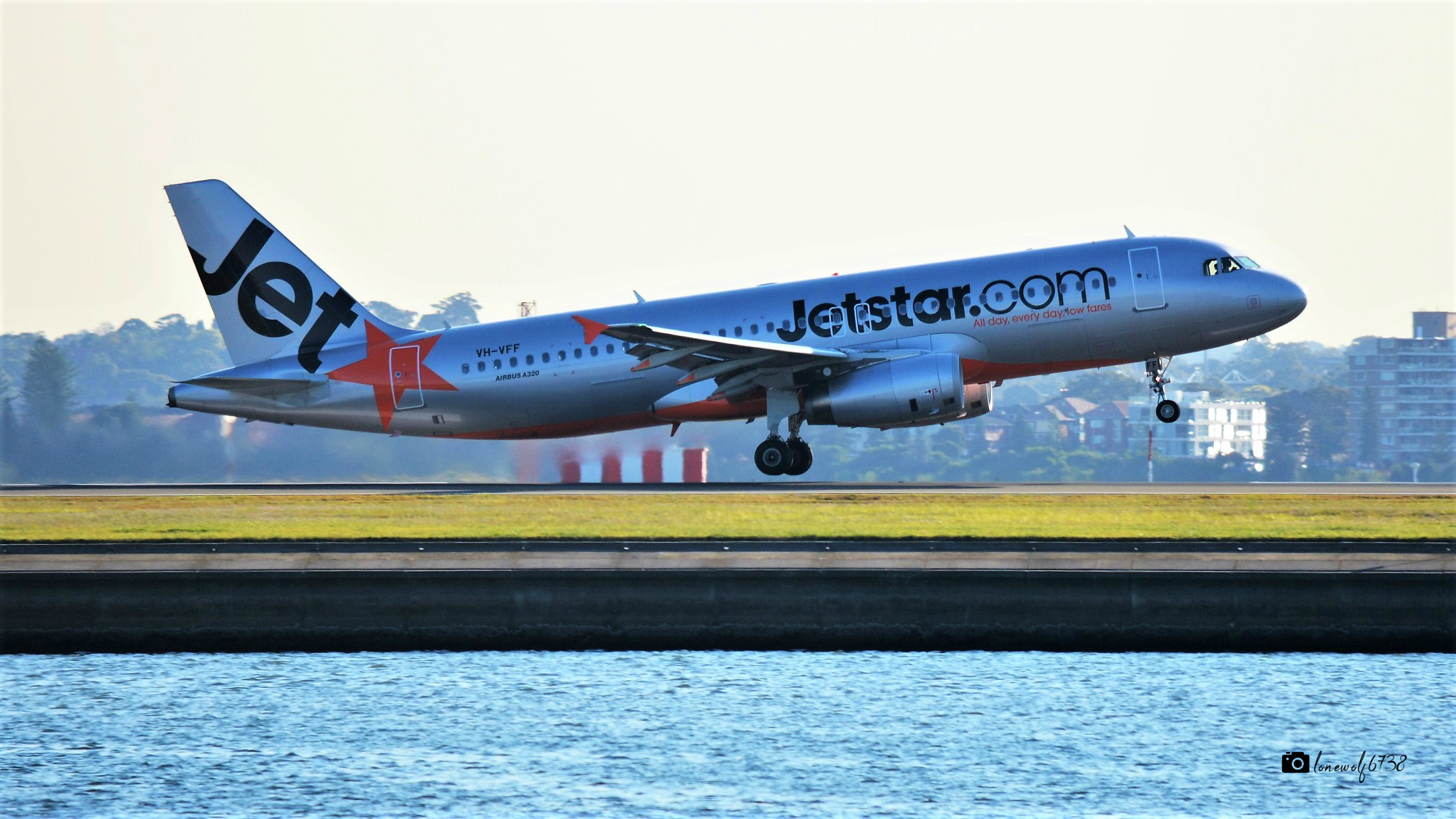 VH-VFF Jetstar Airways Airbus A320-232, at Sydney Airport by lonewolf6738