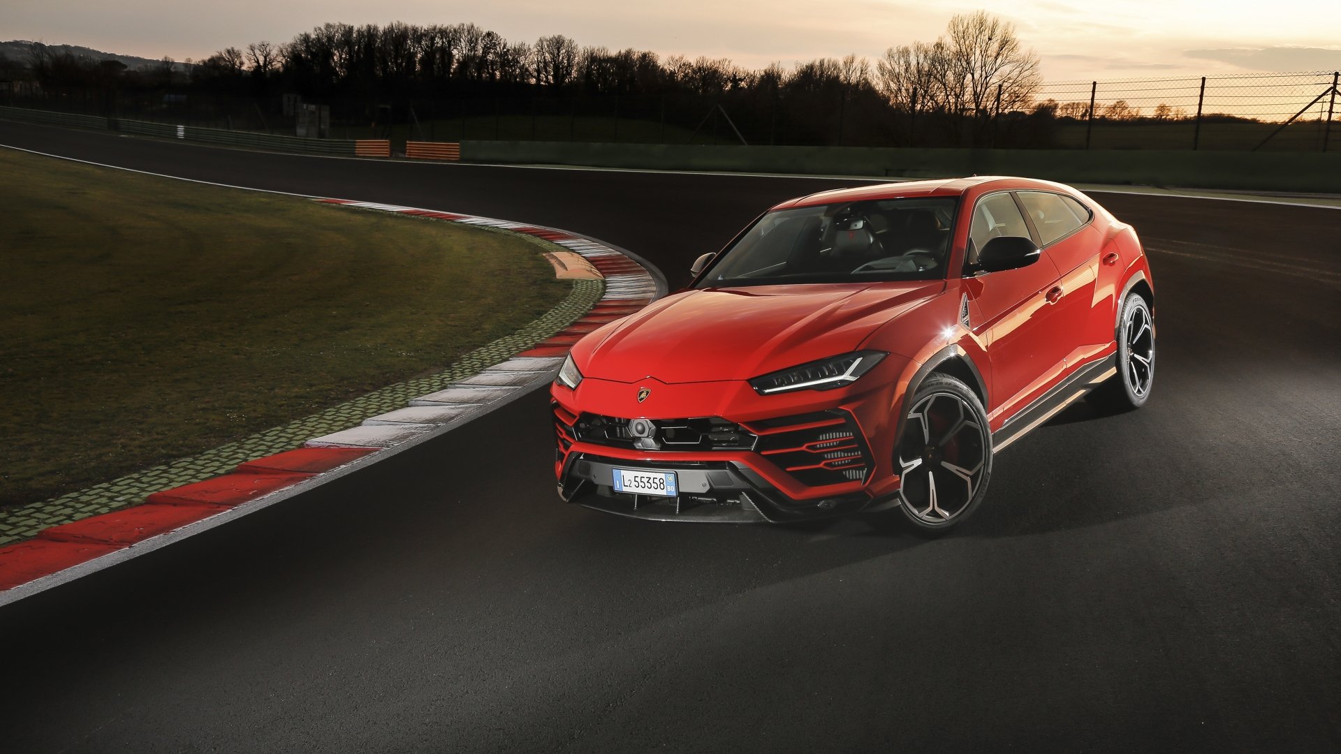 Download SUV Car Lamborghini Vehicle Lamborghini Urus 4k Ultra HD Wallpaper