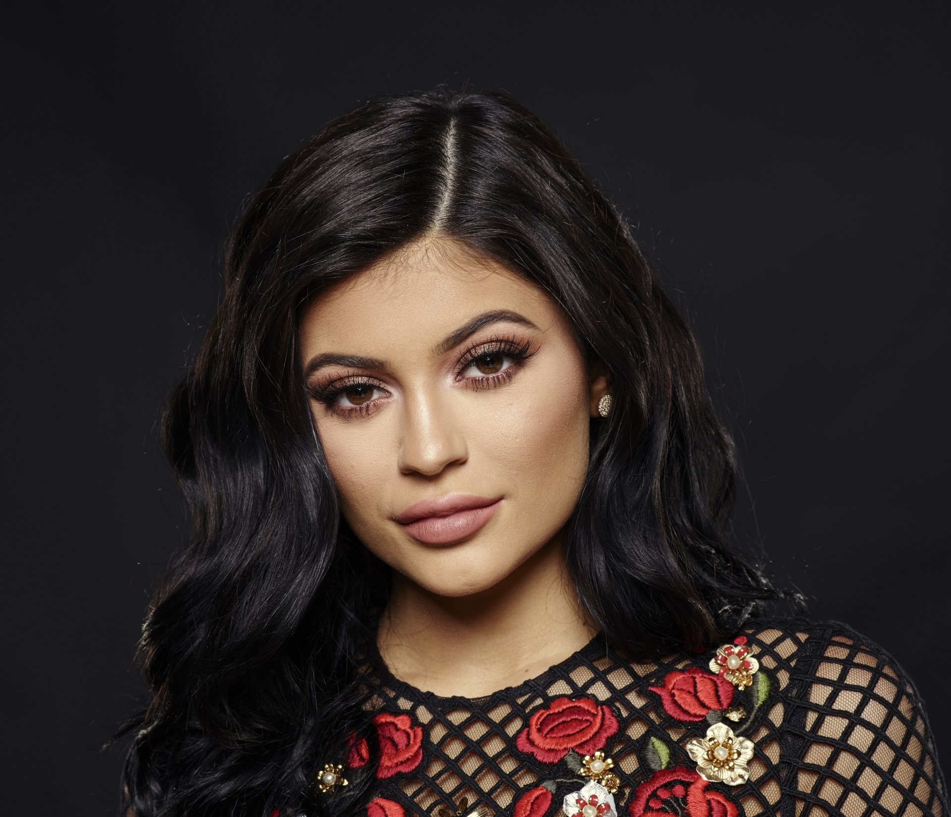 Download American Model Brown Eyes Black Hair Celebrity Kylie Jenner Hd