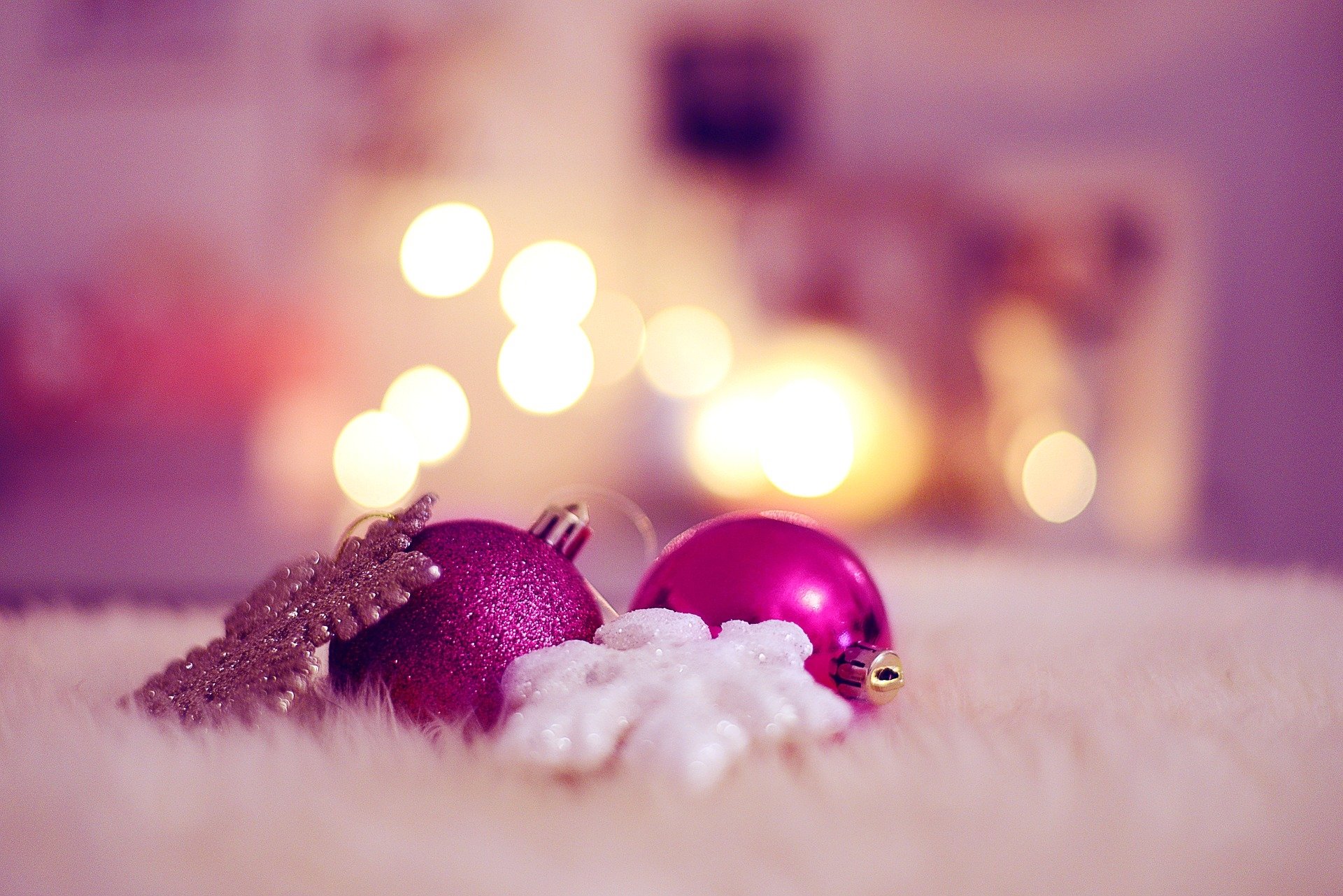 christmas pink ornament wallpaper