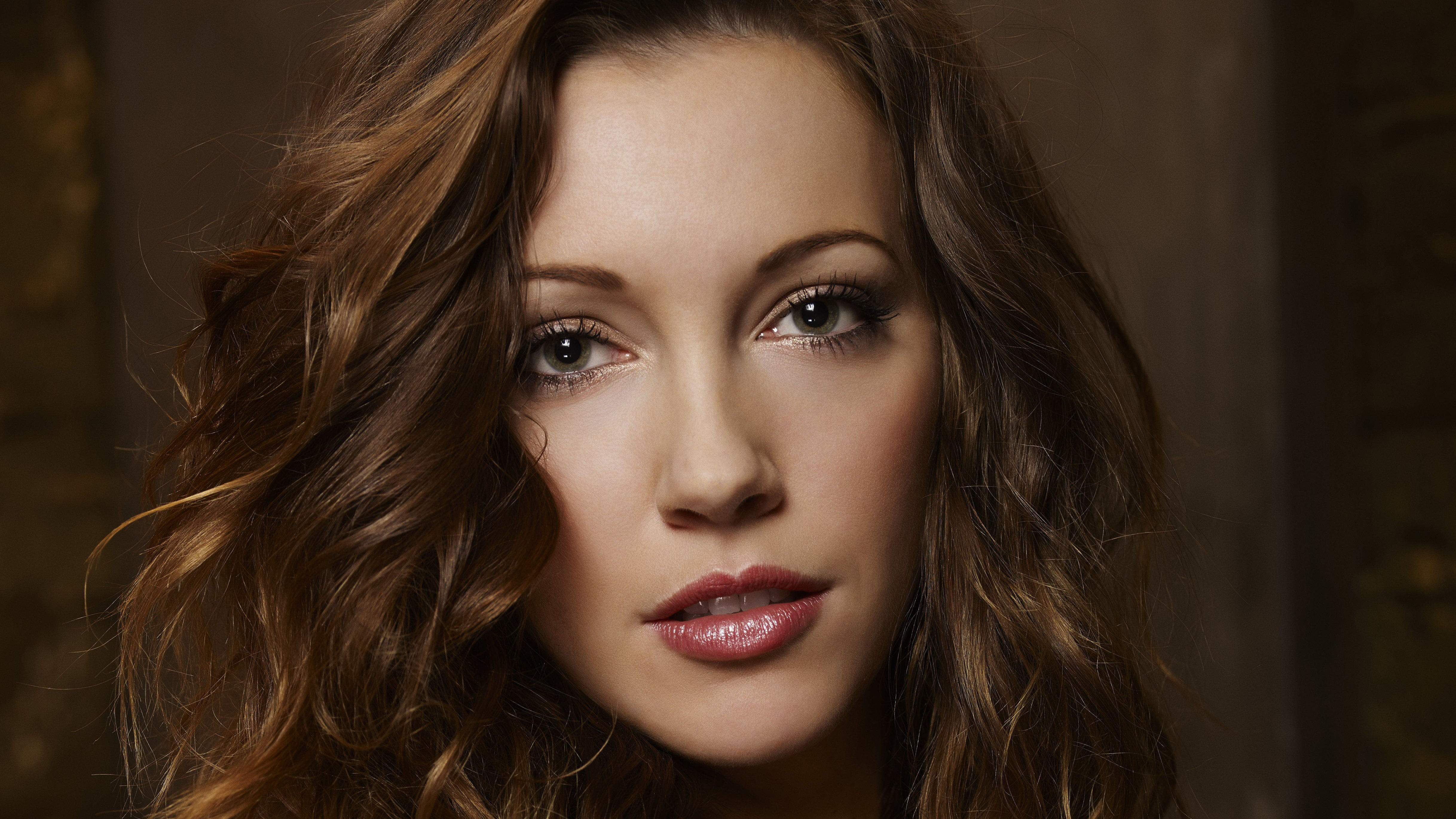Celebrity Katie Cassidy HD Wallpaper | Background Image