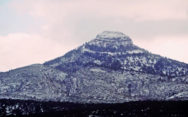  Ozmor Mountain